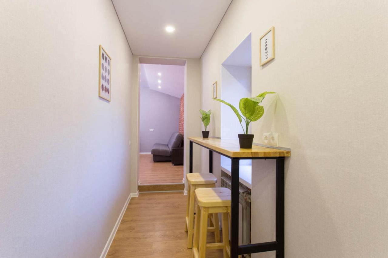 Studio Near Metro Yaroslava Mudroho, Universytet - Mykoly Khvylovoho Str 5-3 คาร์คิฟ ภายนอก รูปภาพ