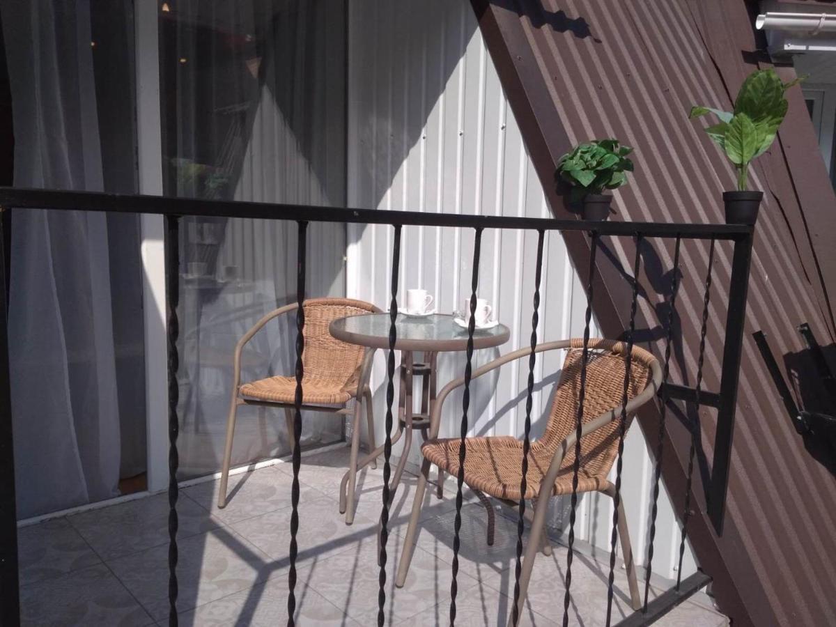 Studio Near Metro Yaroslava Mudroho, Universytet - Mykoly Khvylovoho Str 5-3 คาร์คิฟ ภายนอก รูปภาพ