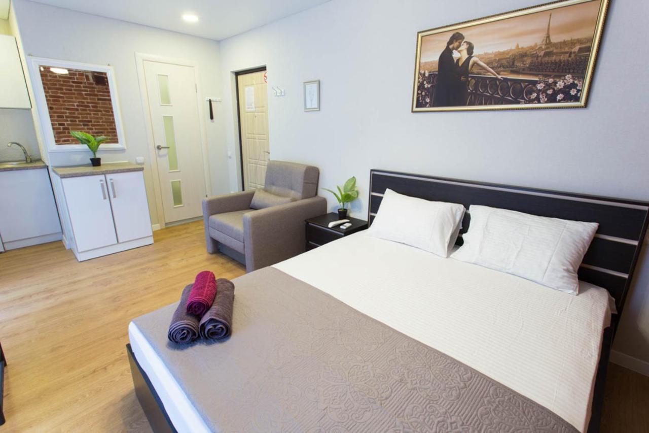 Studio Near Metro Yaroslava Mudroho, Universytet - Mykoly Khvylovoho Str 5-3 คาร์คิฟ ภายนอก รูปภาพ