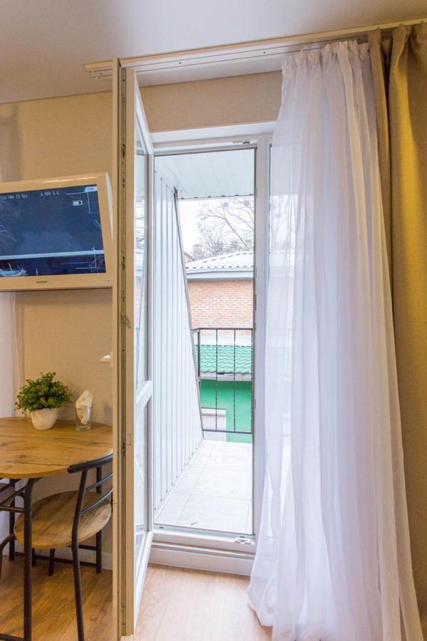 Studio Near Metro Yaroslava Mudroho, Universytet - Mykoly Khvylovoho Str 5-3 คาร์คิฟ ภายนอก รูปภาพ