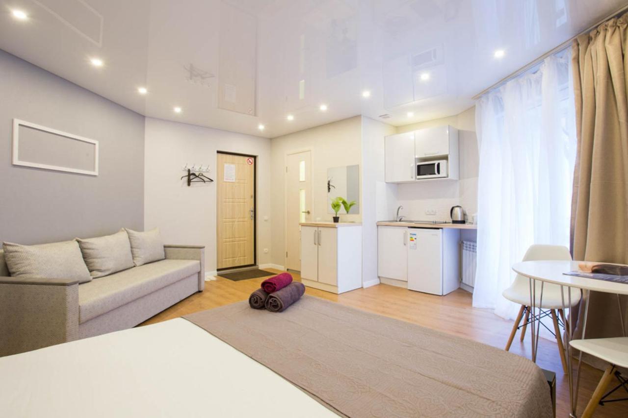 Studio Near Metro Yaroslava Mudroho, Universytet - Mykoly Khvylovoho Str 5-3 คาร์คิฟ ภายนอก รูปภาพ