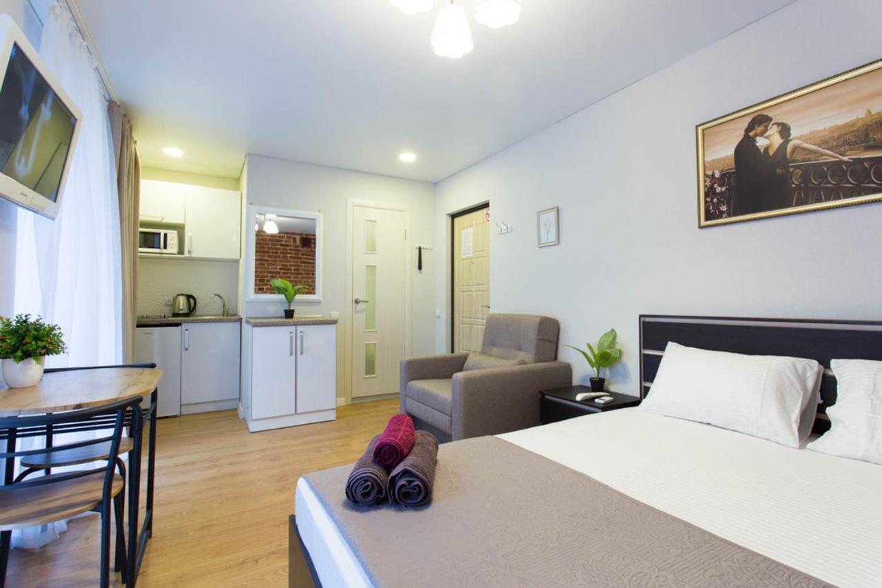 Studio Near Metro Yaroslava Mudroho, Universytet - Mykoly Khvylovoho Str 5-3 คาร์คิฟ ภายนอก รูปภาพ