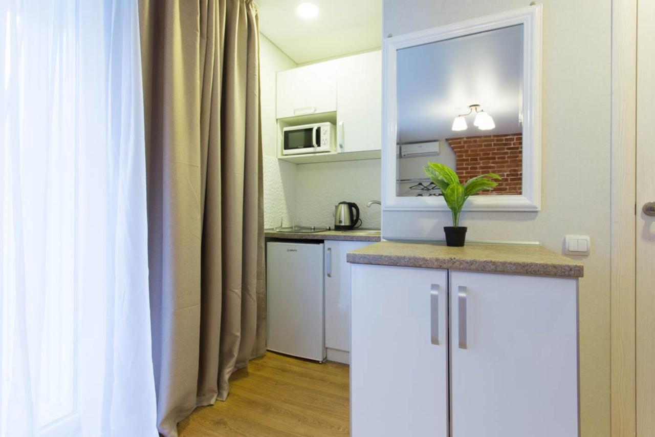 Studio Near Metro Yaroslava Mudroho, Universytet - Mykoly Khvylovoho Str 5-3 คาร์คิฟ ภายนอก รูปภาพ
