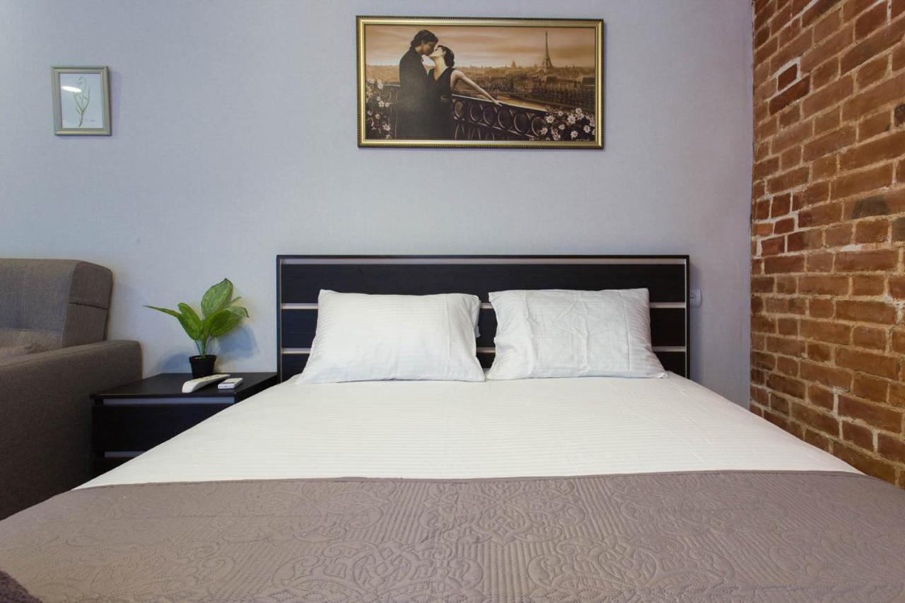 Studio Near Metro Yaroslava Mudroho, Universytet - Mykoly Khvylovoho Str 5-3 คาร์คิฟ ภายนอก รูปภาพ