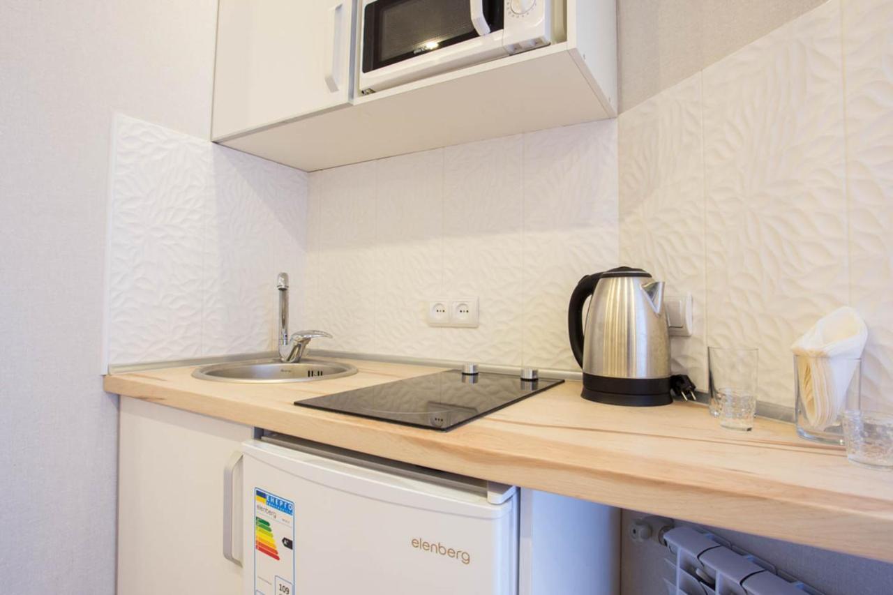 Studio Near Metro Yaroslava Mudroho, Universytet - Mykoly Khvylovoho Str 5-3 คาร์คิฟ ภายนอก รูปภาพ