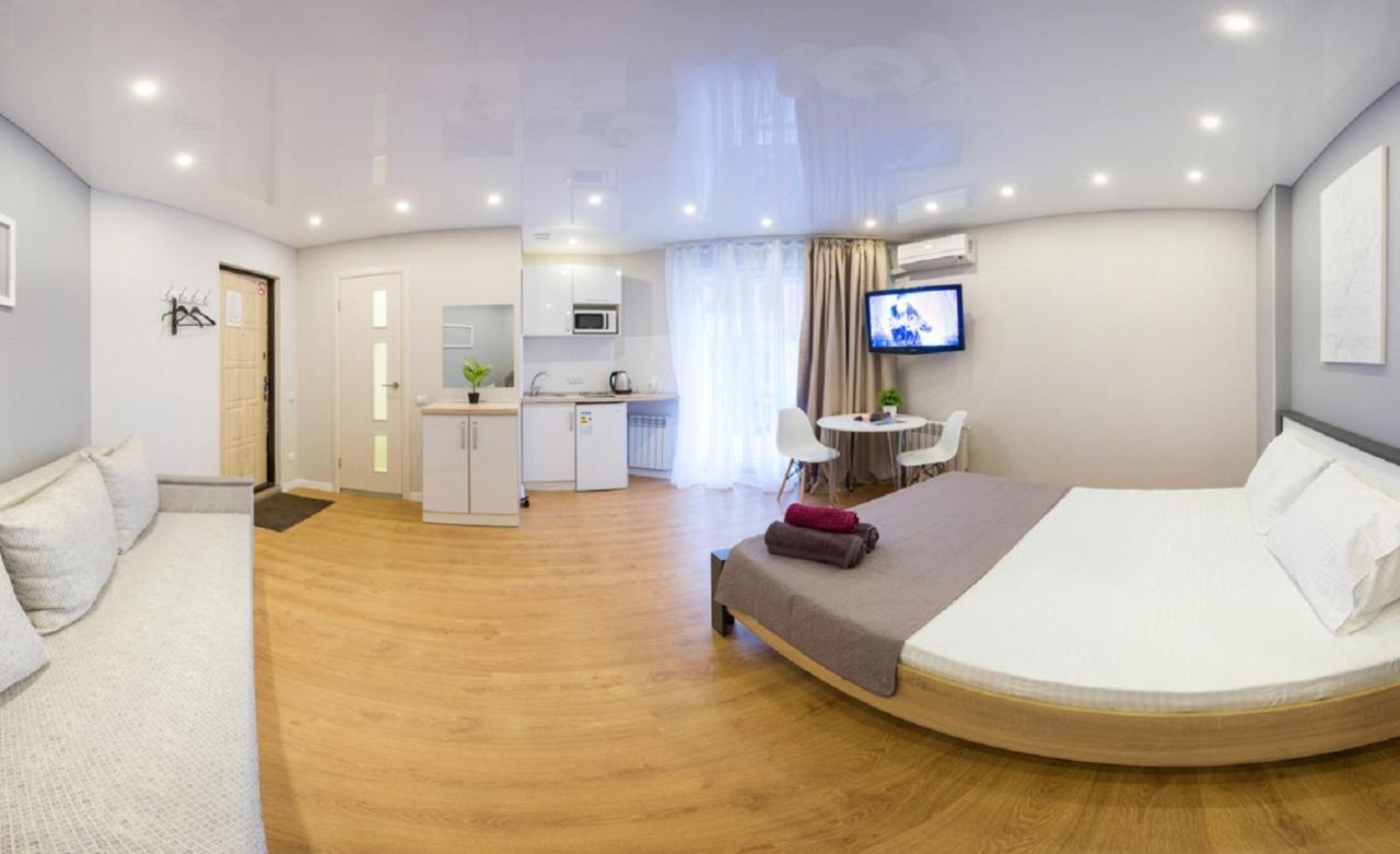 Studio Near Metro Yaroslava Mudroho, Universytet - Mykoly Khvylovoho Str 5-3 คาร์คิฟ ภายนอก รูปภาพ